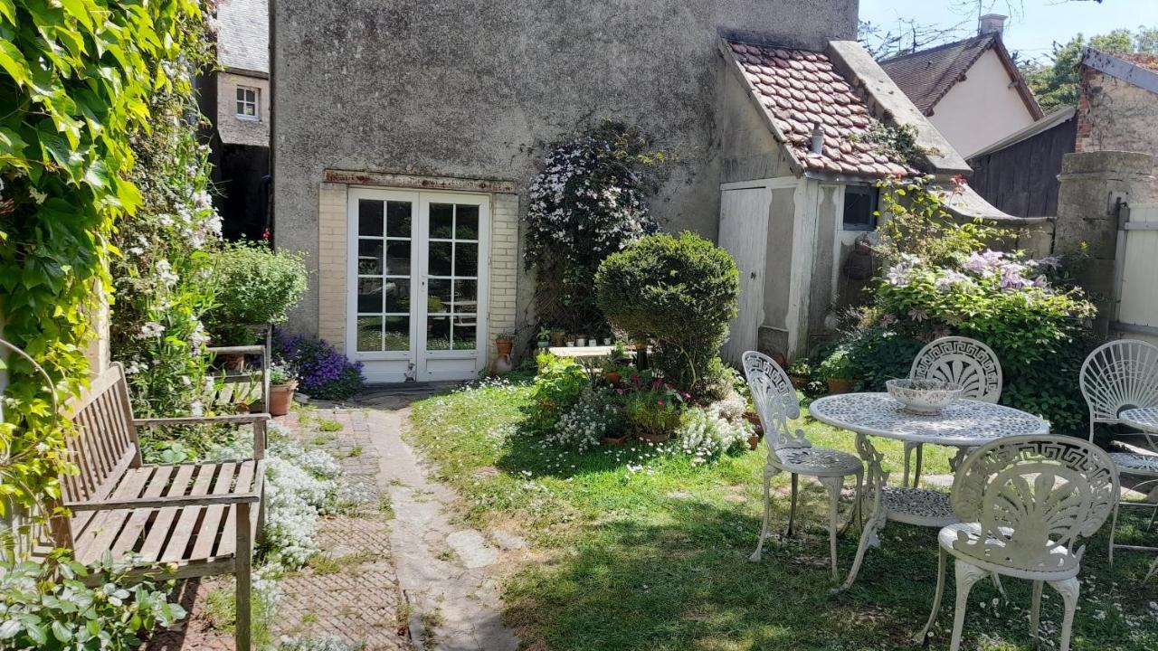 Abrigermaine Bed & Breakfast Arromanches-les-Bains Exterior photo